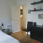 Roommate Share Colocation 1 Bedroom In Two Bedroom Luxe Marais Bretagne Citycosy