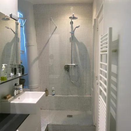 Roommate Share Colocation 1 Bedroom In Two Bedroom Luxe Marais Bretagne Citycosy Parigi
