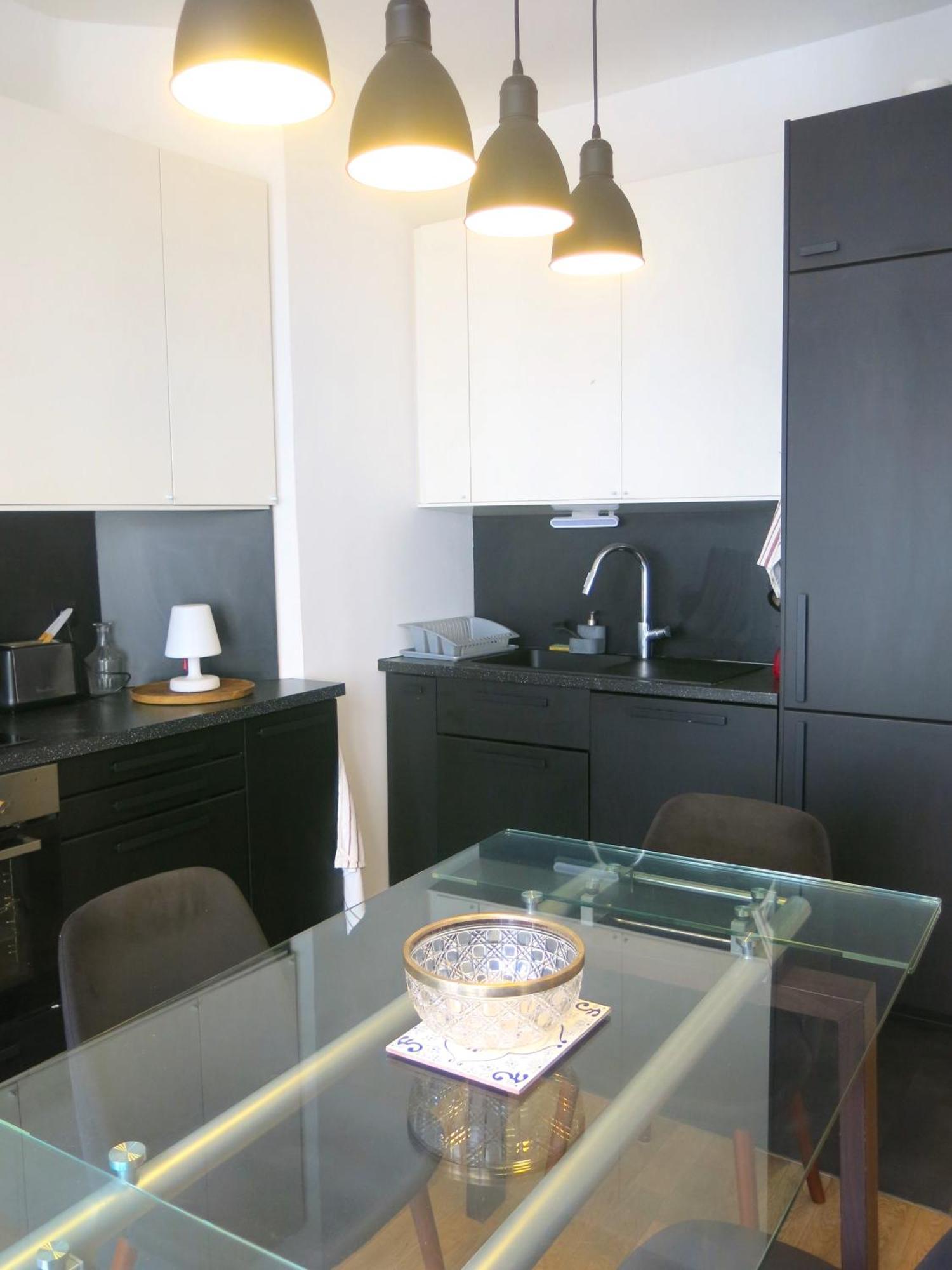 Roommate Share Colocation 1 Bedroom In Two Bedroom Luxe Marais Bretagne Citycosy Apartment *